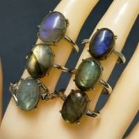 แหวนหินลาบราโดไรต์ทรงรี Labradorite ฟรีไซส์