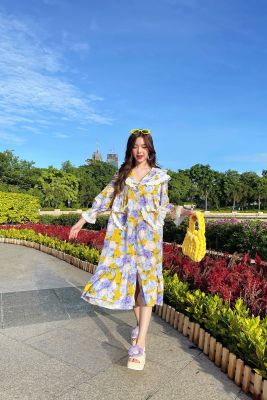 Lot of flower dress เดรสยาวพิมพ์ลายดอกไม้ทรงปล่อยใส่สบายเเต่งหัวใจปกระบายลูกไม้