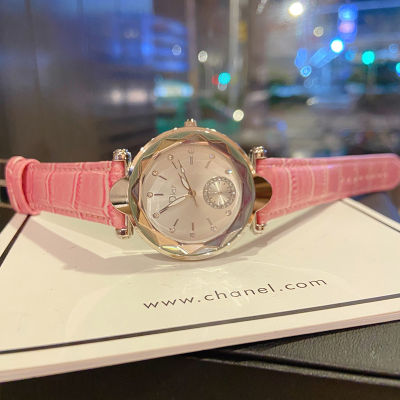 [สไตล์ความงาม] นาฬิกาผู้หญิง นาฬิกานักเรียน2022ใหม่ผู้หญิงนาฬิกาควอตซ์สามขาสายหนังนาฬิกาข้อมือ