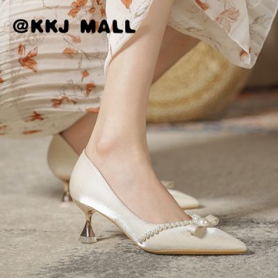 KKJ MALL High Heels Women 2021 New Autumn Low-heeled French Wedding Shoes Bridal Temperament Single Shoes