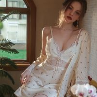 【 WYIN kitchen】 Female Twinset Robe Set Elegant French Style Sleepwear Summer Sexy Lace Bathrobe Nightgown Loose Print Rayon Home Dress