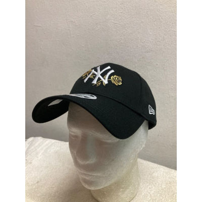 New Era 9Forty NY Yankees (W) หมวกแก๊ปเมทัลลิก ลายดอกไม้ สีดํา