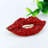 hang qiao shop   Rhinestone Lip Brooch Lips Pin Womens Brooch Clothes Brooch Party 4.1 X 1.8cm