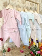 BÔ COTTON SƠ SINH DÀI TAY CAO CẤP UNCHI CÀI CHÉO COTTON  tặng kèm quà tặng