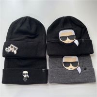 หมวก KARL LAGERFELD IKONIK EMBROIDERY BEANIE หมวกไหมพรม หมวกผู้หญิง หมวกแฟชั่น หมวกผู้ชาย หมวกบีนนี่ beanies