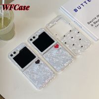 WFCase ปลอกสำหรับ Samsung Z Flip5 Samsung Z Flip4 Samsung Z เคสโทรศัพท์พับได้ลายหัวใจแบบเรียบง่าย (+ สายรัดข้อมือ) เคสป้องกันกล้องเต็มรูปแบบ