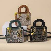 [COD] Yesha Embroidery Dai Concubine 2022 New Fashion Trend Advanced Handbag Shoulder Diagonal