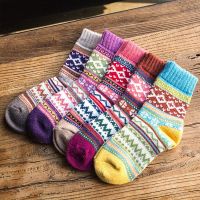 【Sock shop】5คู่/ล็อตใหม่ในช่วงฤดูหนาวหนาขนสัตว์ที่อบอุ่นผู้หญิงถุงเท้าวินเทจคริสต์มาสถุงเท้าที่มีสีสันถุงเท้าของขวัญความร้อนกระต่ายขนสัตว์ข้นถุงเท้า