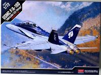 Academy 12422 172 Scale Fa 18D HORNET US MARINES Model Kit