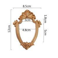 Retro Golden Resin Mini Photo Frame Ornaments Vintage Small Jewelry Positioning Frame Jewelry Display Props Home Decoration