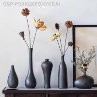 ☂ลูฟร์ PG3KI26FGHYK5JH จาก Vaso Cerâmico Preto Pequeno Vasos Nórdicos Modernos Crativos Simples Acessórios Doméstickos Ornamentos