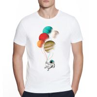 Astronaut Cosmonaut Moon Balloon Graphic Print Men T Shirt Cool Unisex Street Style Men T-Shirt Male Men Tshirts