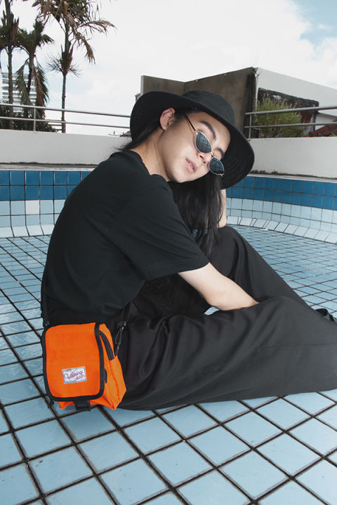 walkingstitch-กระเป๋าสะพายข้าง-paul-shoulder-bag