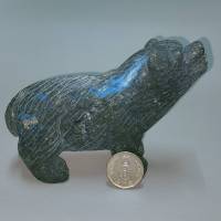 หินลาบราโดไรต์แกะสลักรูปหมี Bear Labradorite