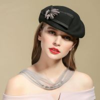 Women Chic Fascinator Hat Cocktail Pillbox Cap Fashion Diamond Berets Lady Party 100% Wool Felt Fedora Hat Cloche Hat 54-58Cm