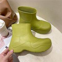 Ultralight EVA กันน้ำผู้หญิง Rainboots Slip-On หนา Big Toe แฟชั่นสุภาพสตรีรองเท้าฝน Solid Girls แพลตฟอร์มข้อเท้า Boots