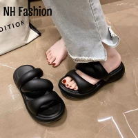 NH Fashion ้องเท้าผูหญิง รองเท้าแตะลิ่ม รองเท้าแตะเสริมส้นผู้หญิง ด้านล่างกันลื่น นุ่ม เกี่ยวกับการเคลื่อนไหว ทันสมัย FDL23A0OCW 42Z231021