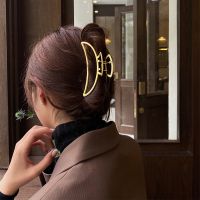 2022 New Women Elegant Gold Hollow Geometric Metal Hair Claw Vintage Hair Clips Headband Solid Hairpin Fashion Hair Accessories