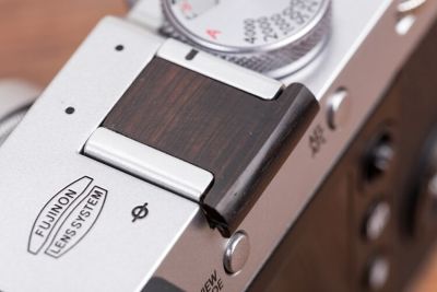 【100%-original】 พื้นผิวไม้กล้องรองเท้าร้อนป้องกันไม้ปุ่มชัตเตอร์สำหรับ Fujifilm Fuji X100V XT4 X-Pro2 XT20 XT30 XT3 XE3