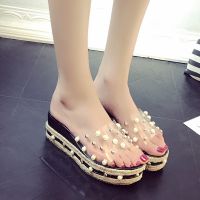 Foreign trade spring Korean version of the new thick-soled slope heel slippers female pearl fashion outer high-heeled platform bottom womens shoes