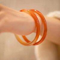 สร้อยข้อมืออาเกตคริสตัลคาลซิโดนีสีแดงอ่อนธรรมชาติพร้อมกำไลจี้สร้อยคอทรงกลมขนาด6มม.