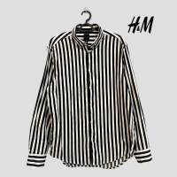 เสื้อเชิ้ตแขนยาว H&amp;M ผู้ชายมือสอง ลายทางสีขาวดำ