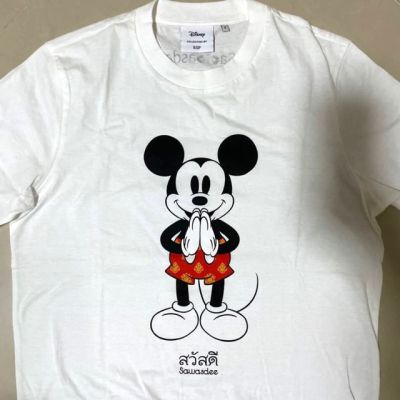 NEW!! เสื้อยืด Mickey Mouse “สวัสดี” Disney Go Thailand Collection by ESP