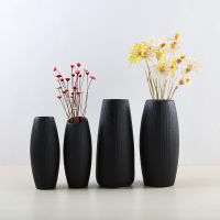 1pcs Modern Simple Black Color Ceramic Vase Retro Container European Handmade Crafts Vase DIY Home Living Room Garden Decoration