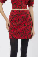 f.fashion กระโปรงสั้นลายกุหลาบ ผู้หญิง สีแดง | Rose Jacquard Mini Skirt | 06260