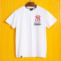 เสื้อยืดสำหรับทั้งหญิงและชาย NY Yankees ทรงหลวมสวมใส่สบายแขนครึ่ง