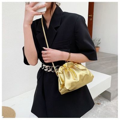 Luxurious Gold Cloud Bag for Women Leather Hobos Retro Cloud Crossbody Bag Small Phone Bag Design Clutch Clip Bag Female Bolsa Cross Body Shoulder Bag