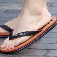 DAO[สิทธิพิเศษแบบจำกัดเวลา] Flip Flop ผู้ชายรองเท้าแตะ Anti Slip รองเท้าชายหาดสบาย ๆ สวมรองเท้าแตะแบนแบน XZ-622