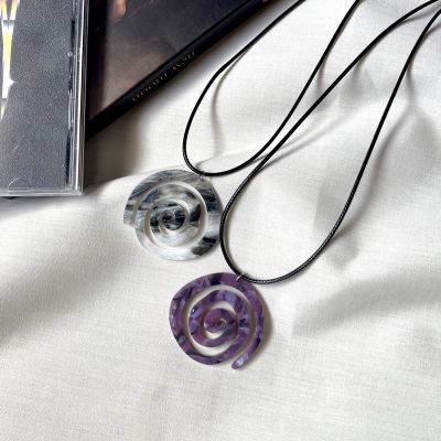 Necklace spiral vintage y2k🌀