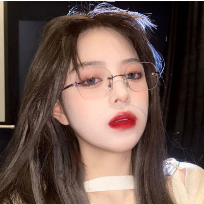 GLORY Jennie Yang Chaoyue ที่มีย้อนยุคของผู้หญิงแว่นตาไร้กรอบแบบเดียวกับแสงสีฟ้าป้องกันลมกรอบสายตาสั้นสามารถจับคู่ได้องศา