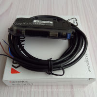 FS-V31 KEYENCE Optical Fiber Amplifier Sensors ใหม่คุณภาพสูง