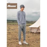 เสื้อยืดแขนยาวใช้งาน Muanna DRI-FIT Unisex ขนาดปกติสีทึบคอกลมด้านบน