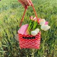 Marniˉ Charity Vegetable Basket Bag Plastic Handwoven Bag High-value handbag tote bag