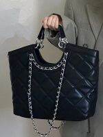 【Hot Sale】 luxury and high-level sense of fragrance Lingge tote bag autumn winter new large-capacity chain shoulder