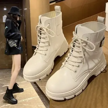 White deals female boots