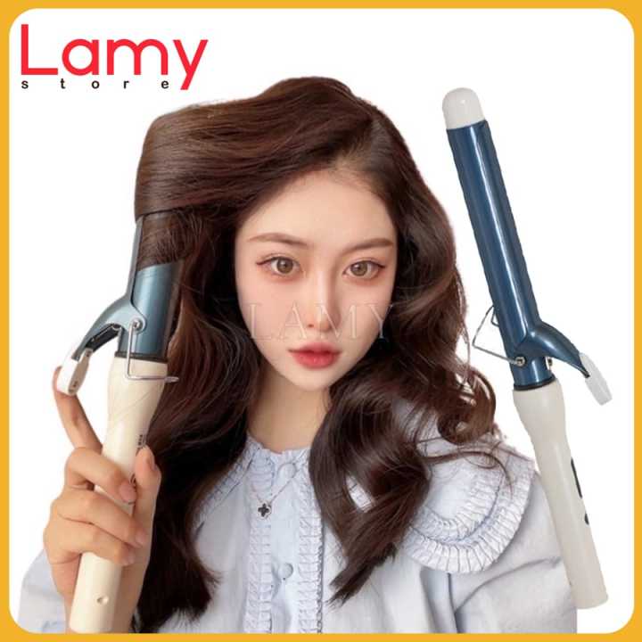 Máy uốn tóc xoăn Hàn Quốc: Máy uốn tóc xoăn Hàn Quốc là một dụng cụ làm đẹp không thể thiếu cho những ai yêu kiểu tóc xoăn. Với các tính năng thông minh, bạn sẽ có thể tạo kiểu tóc nhanh chóng và dễ dàng. Hãy chiêm ngưỡng hình ảnh để chọn cho mình loại máy uốn tóc phù hợp nhất.