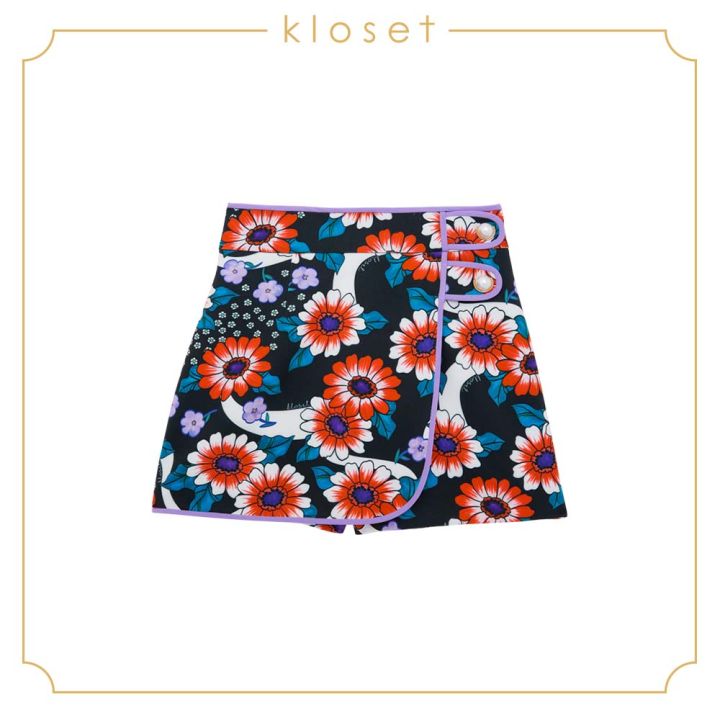 kloset-alien-flower-shorts-aw20-p001-เสื้อผ้าผู้หญิง-เสื้อผ้าแฟชั่น-กางเกงแฟชั่น-กางเกงขาสั้น-กางเกงขาสั้นผ้าพิมพ์-กระโปรงกางเกง