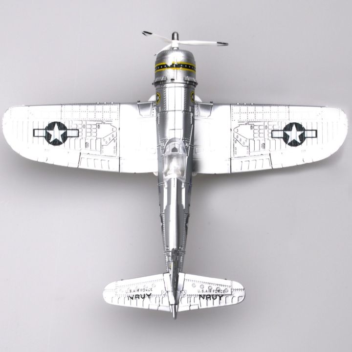 เครื่องบินรบแบบสุ่มสีแบบเครื่องบินเครื่องบินเครื่องบิน-f4u-พลาสติกสำหรับสงครามโลกครั้งที่สหรัฐแบบทหาร1-48หุ่นประกอบ