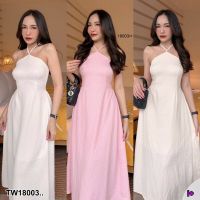 MM18003 แม็กซี่เดรสยาว สายคล้องคอ .Long maxi dress with neckline..