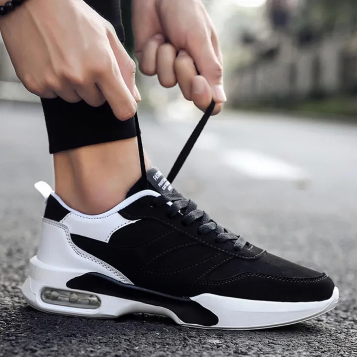 running shoes with rubber sole