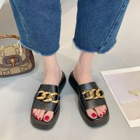 Hot sell 2023 Summer New Fashion Platform Women Slippers Versatile Open Toe Metal Chain Solid Color Fashion Thick Sole Slides Punk Shoes