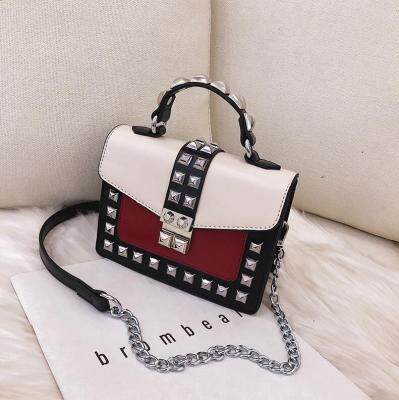 Shoulder Bag Messenger Bag Women Fashion Rivet Ladies Pu Leather Flap Bag Female Handbag Red Chain Cross Body Bags