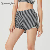 Wakingbee Stripe Shorts (Black) กางเกงขาสั้น สองชั้นกันโป๊ พิมพ์ลายทาง มีกระเป๋าสี่ใบ ผ้ากันยูวี แห้งเร็ว ใส่ว่ายน้ำได้