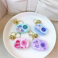 Trotinic Sanrio/Strawberry Bear พวงกุญแจสไตล์กล้องเรืองแสงน่ารัก Kuromi Cinnamoroll เกมคอนโซลพวงกุญแจของขวัญ