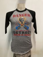 เสื้อยืด ผ้าทราย แขนสามส่วน DANGER สไตล์วินเทจ