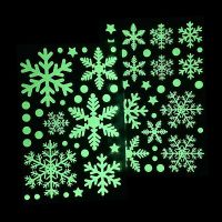 ♛□ Luminous Snowflakes Window Stickers Glow in The Dark Snowflakes Clings Decal for Christmas Winter New Year Home Party Supplies